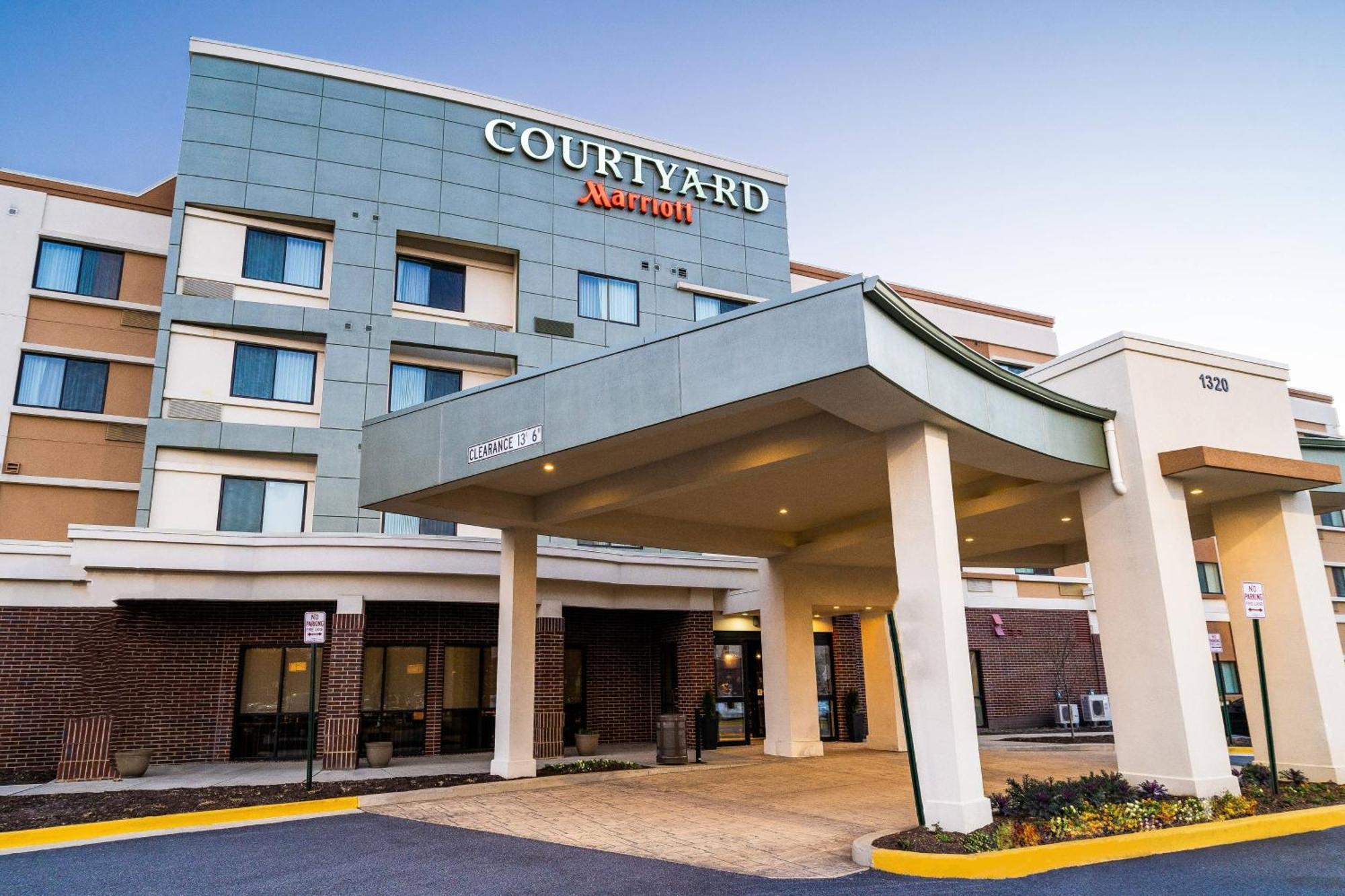 Courtyard Largo Medical Center Drive Hotel Bagian luar foto
