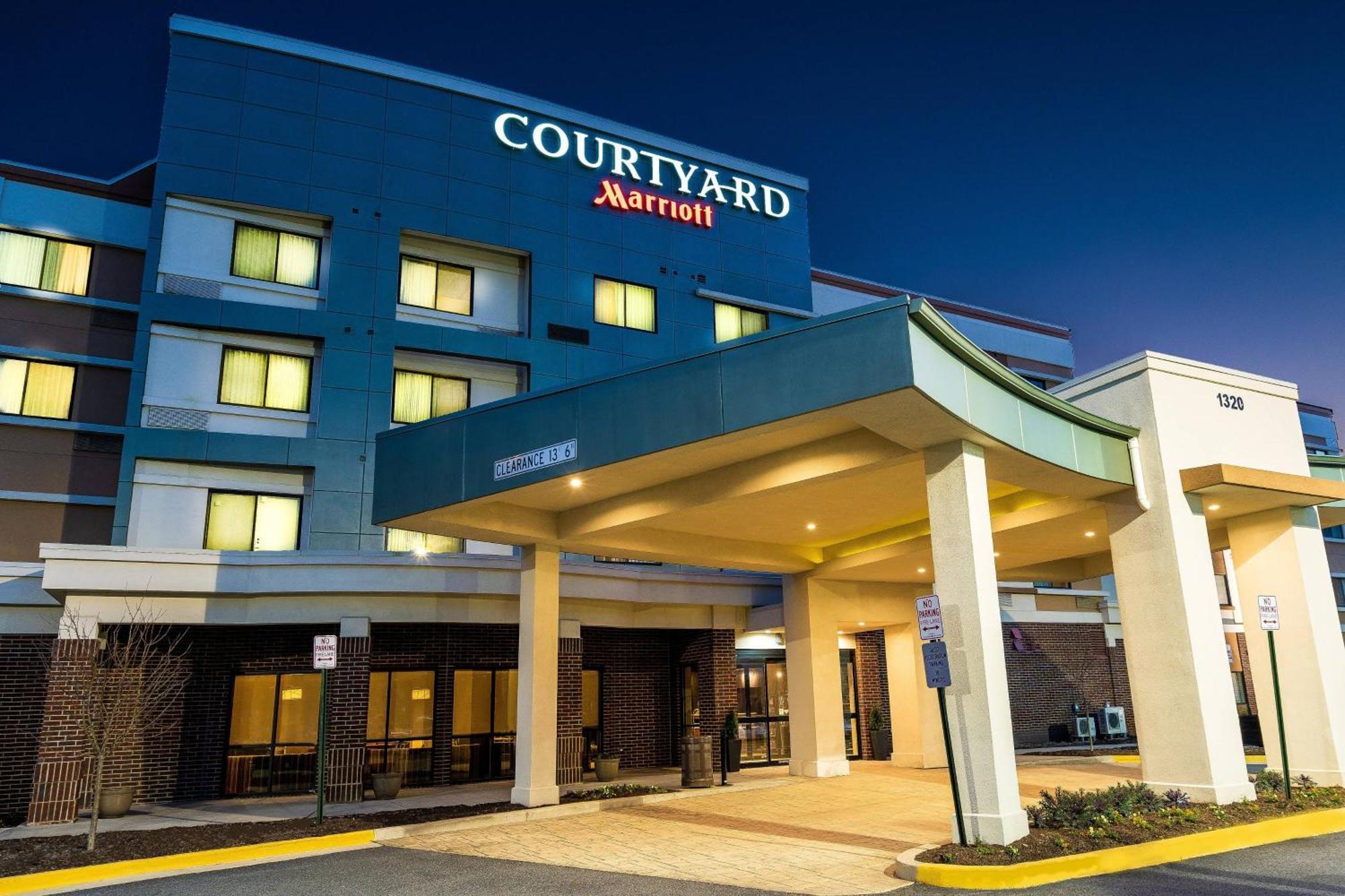 Courtyard Largo Medical Center Drive Hotel Bagian luar foto