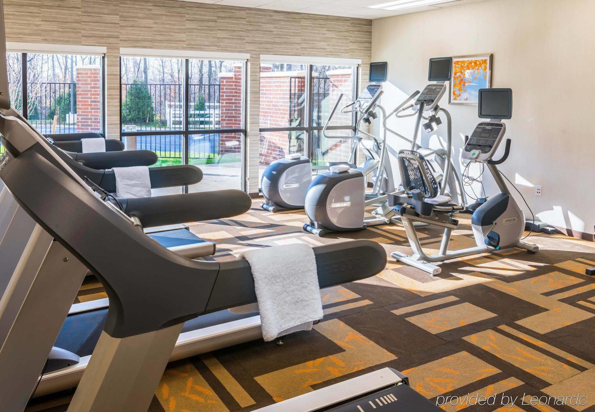 Courtyard Largo Medical Center Drive Hotel Bagian luar foto